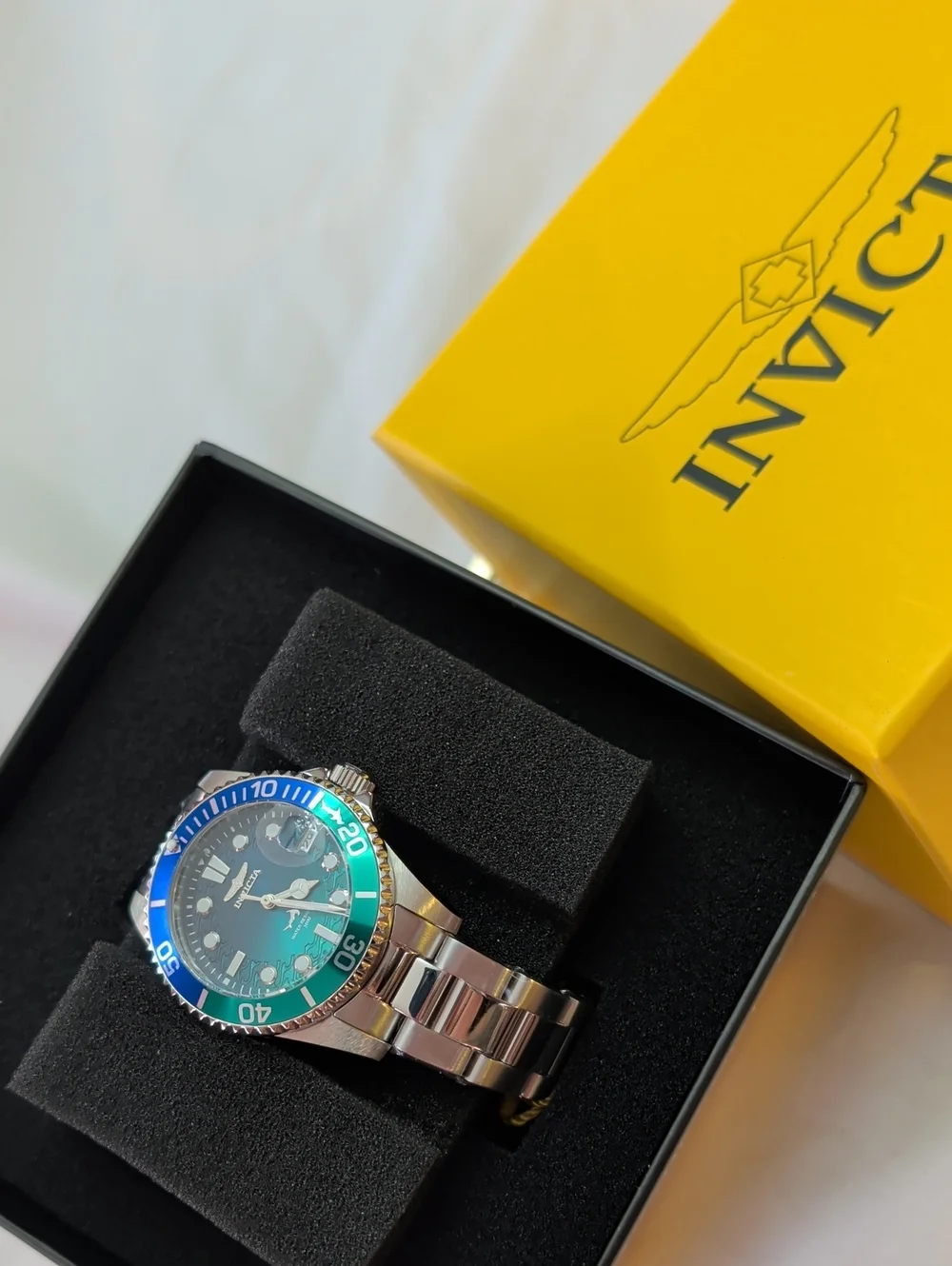 NWT Women's Invicta Pro Diver Stainless Steel Watch – Green Dial & Bezel 34mm